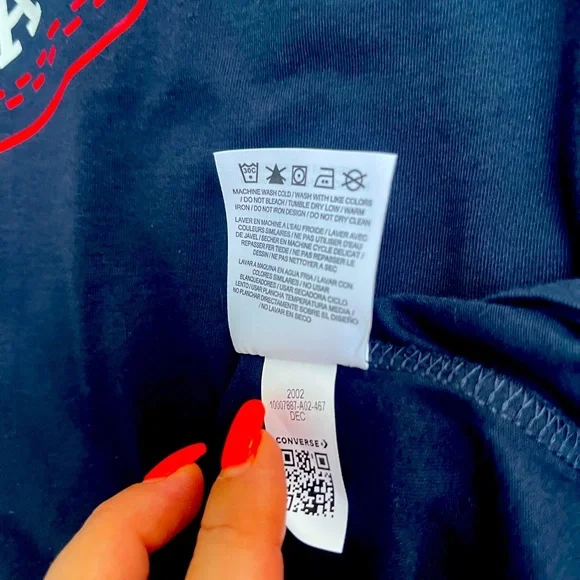 Converse Navy Blue and Red Men's T-Shirt new with tags size S - Picture 6 of 10